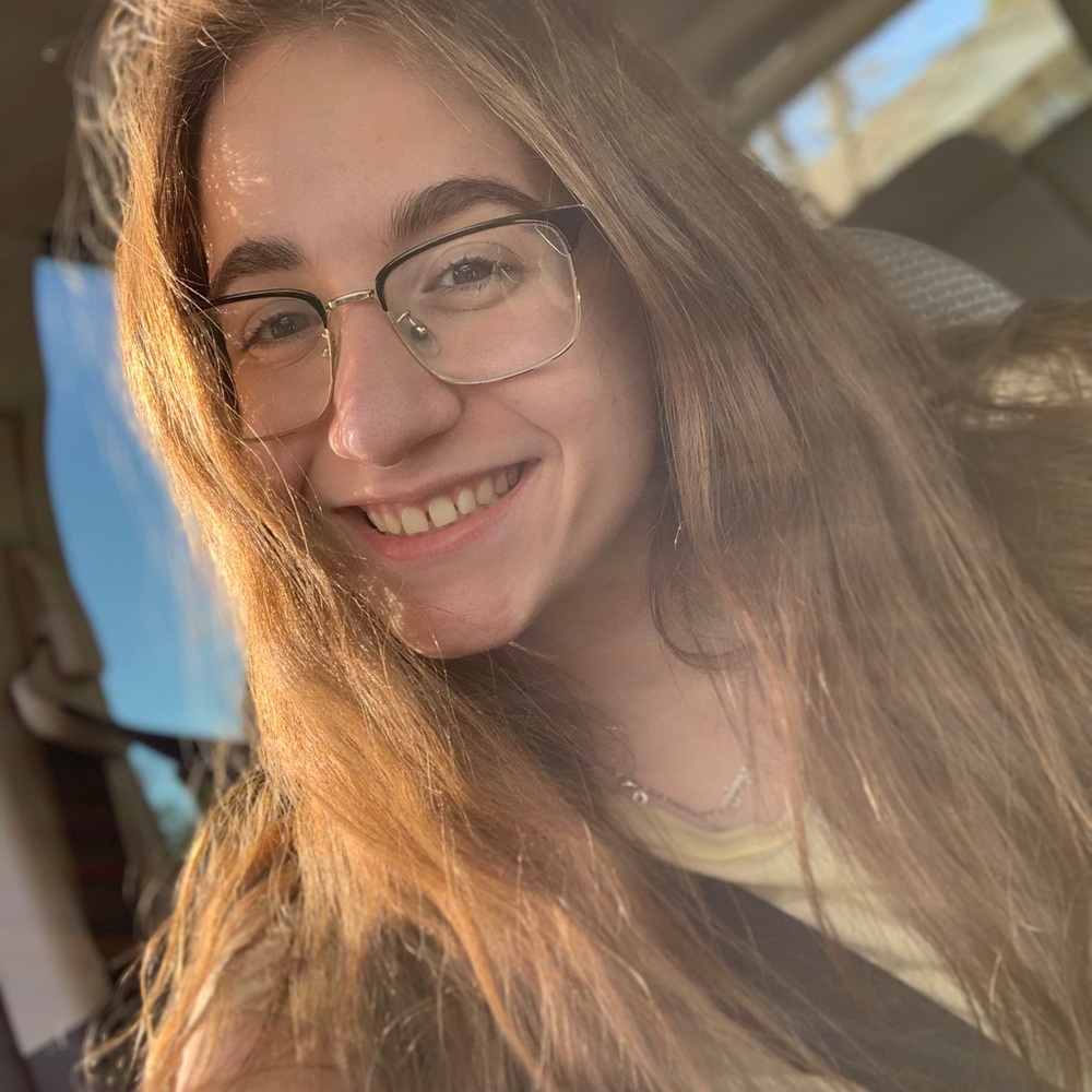 Meet your Posher, Ilana